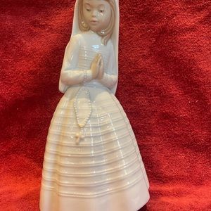 Nao porcelain communion girl
